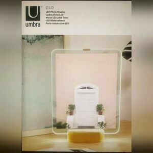 Umbra LED Photo Frame